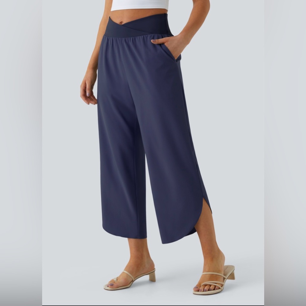 NWT Halara Breezeful High Waisted Quick Dry Resort Pants Pockets Blue SMALL